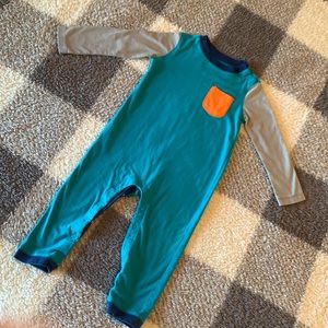 Tea Collection color block romper 💙